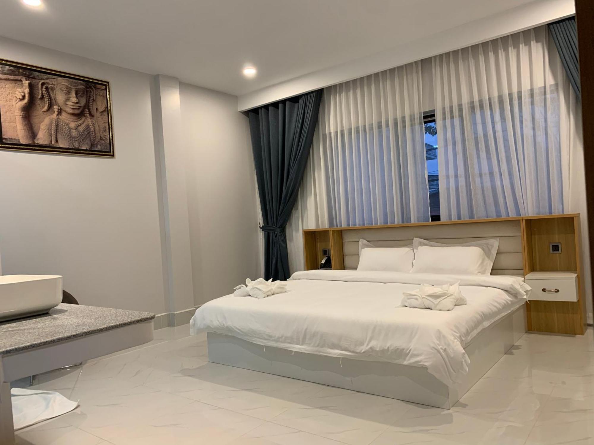Nico'S Hotel And Skybar Siem Reap Exteriör bild